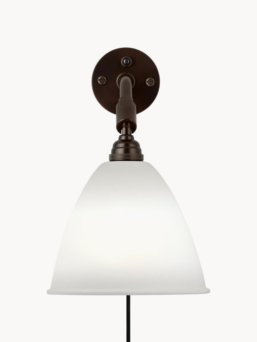 BL7 Plug-in Wall Lamp