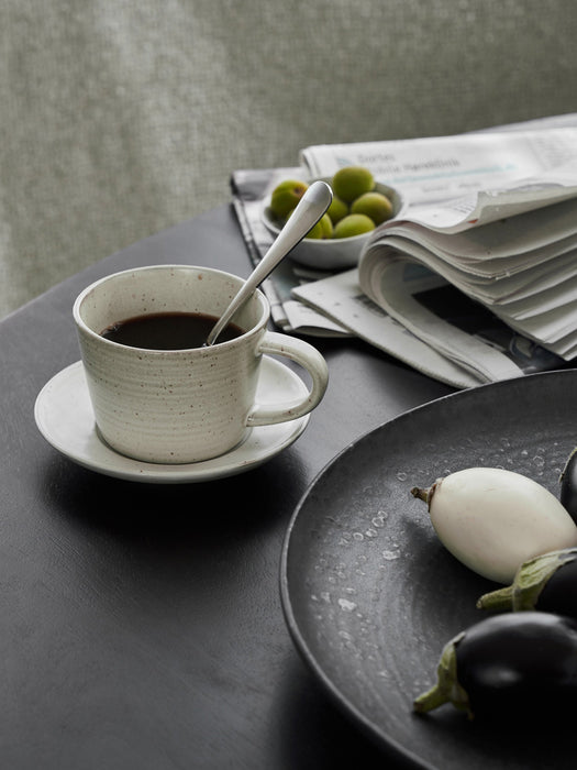 Tea Cup Pion with Saucer