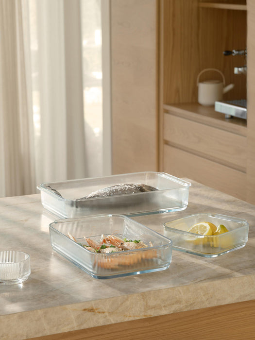 Pilastro Baking Dish with Groove Structure
