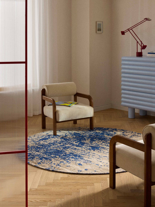 Cynthia Round Hand-Woven Wool Rug with Abstract Pattern
