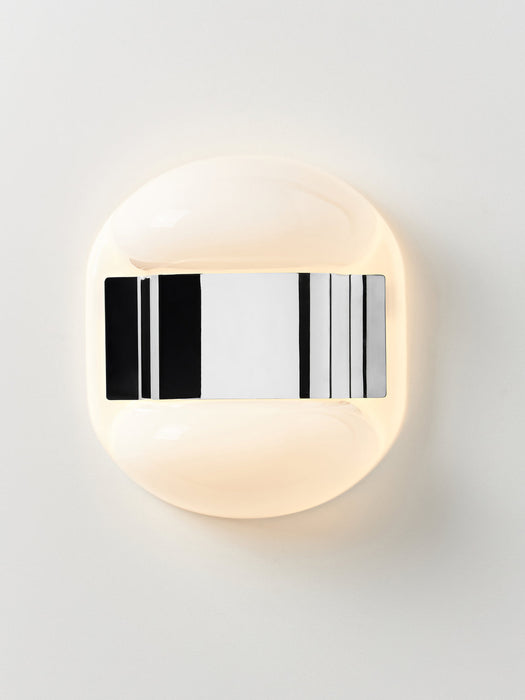 Iluna LED Wall Lamp