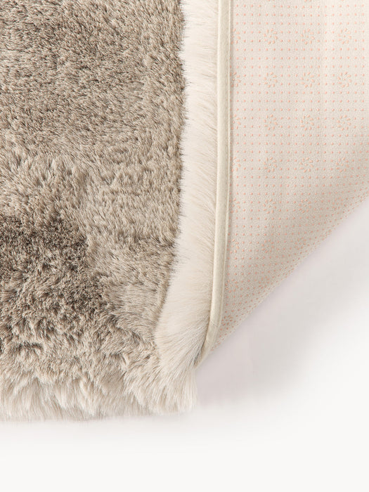 Salla Faux Fur Rug