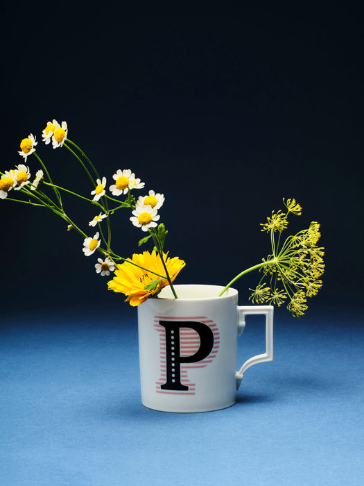 Initials Westwing x MEISSEN, Handmade Mug with Decorative Motif
