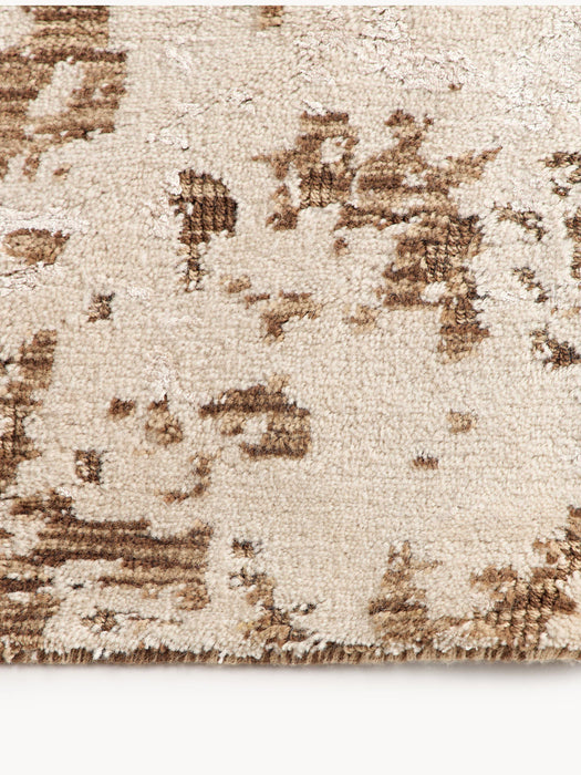 Cynthia Hand-Woven Wool Rug with Abstract Pattern