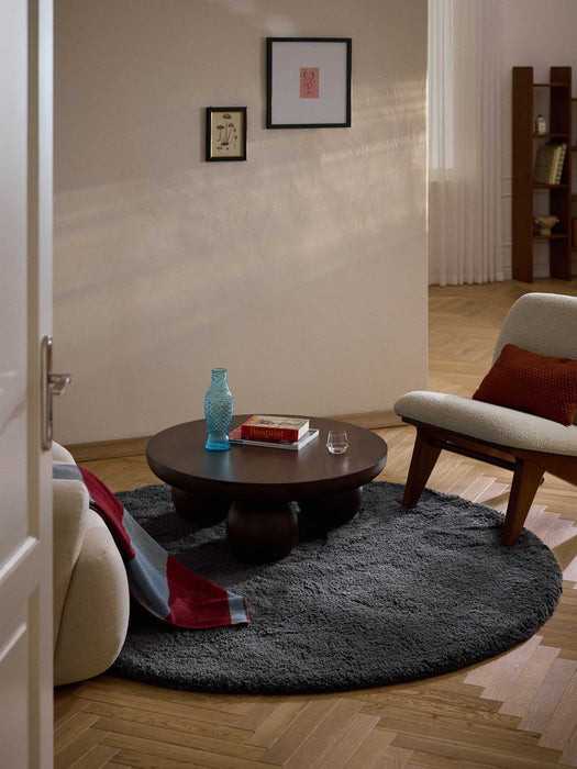 Leighton Round Fluffy High-Pile Rug