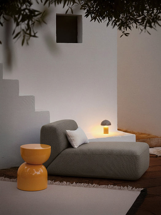Round In- & Outdoor Side Table Gigi