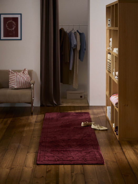 Shaila Hand-Woven Viscose Runner