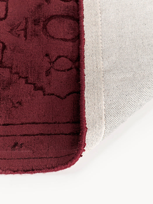 Shaila Hand-Woven Viscose Runner