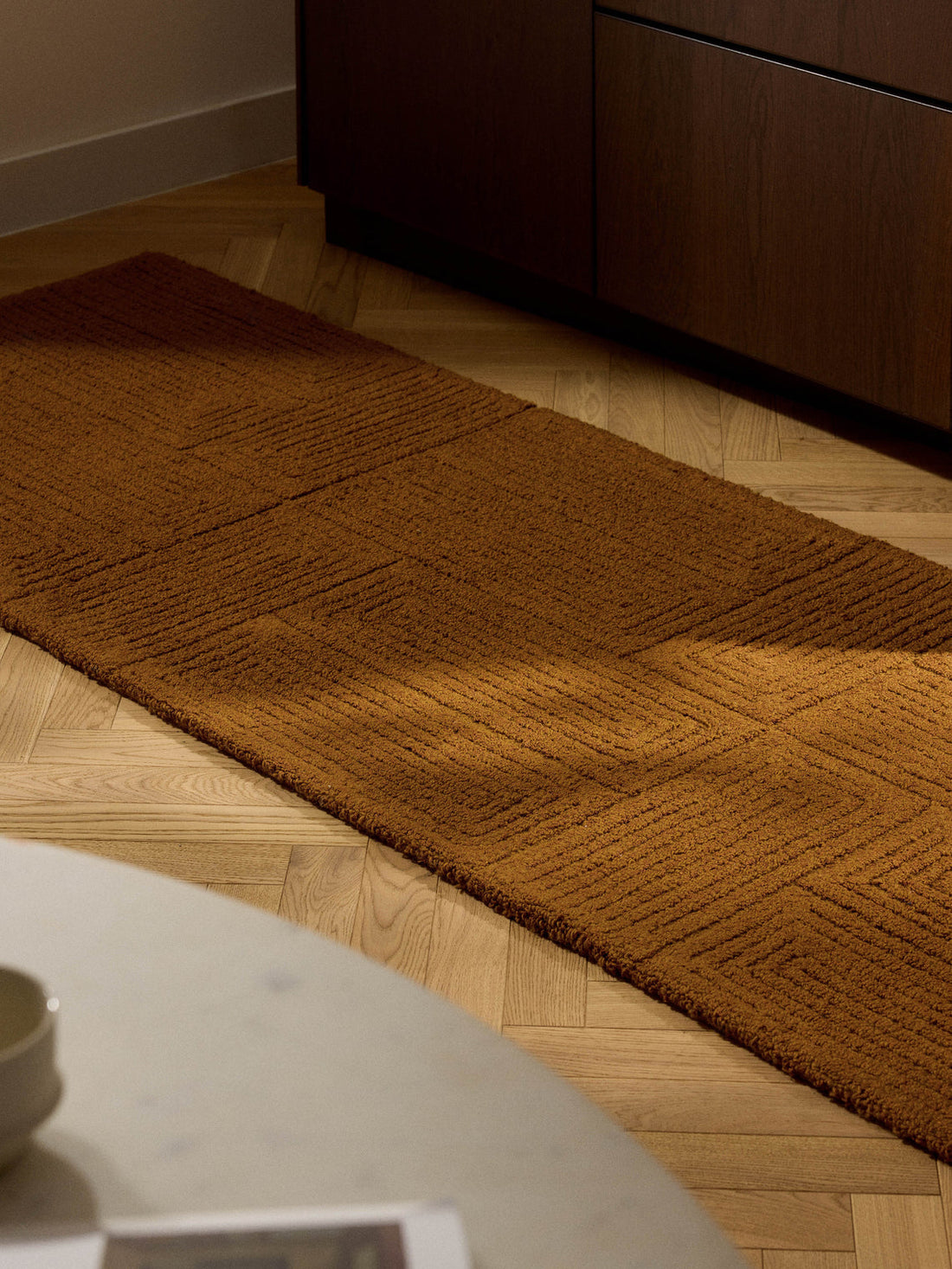 Alexia High-Low Wool Runner, Hand-Tufted