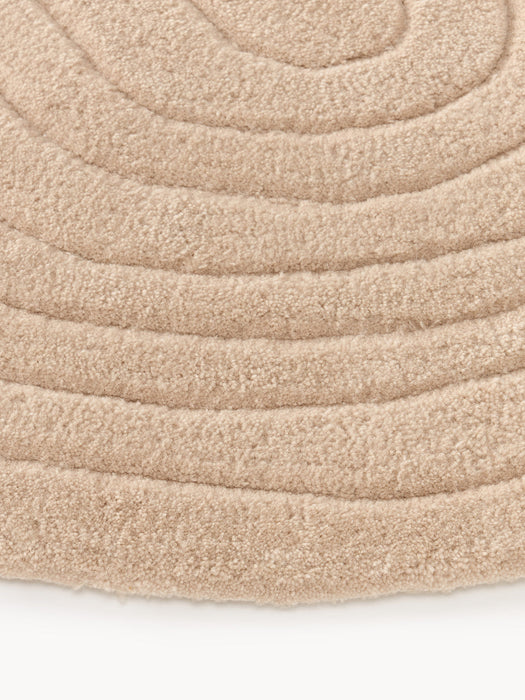 Aliza Organic-Shaped Hand-Tufted Wool Rug
