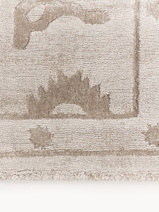 Shaila Hand-Woven Viscose Runner