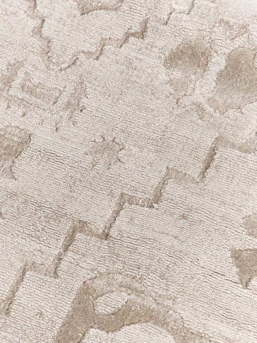 Shaila Hand-Woven Viscose Rug