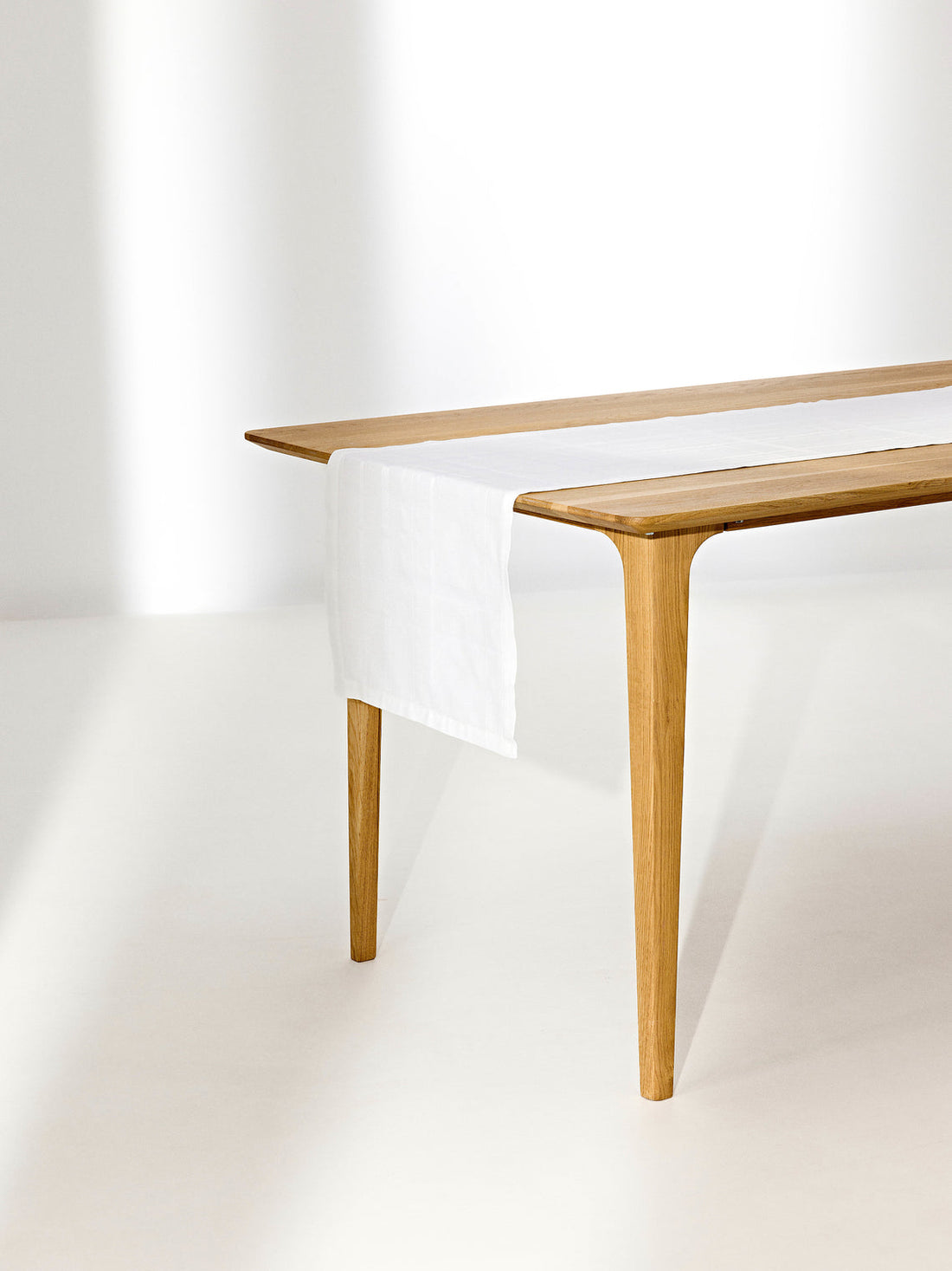Bria Table Runner