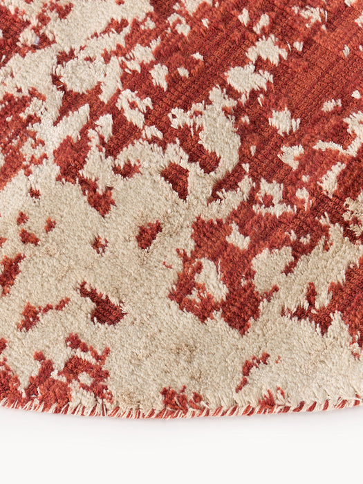 Cynthia Round Hand-Woven Wool Rug with Abstract Pattern