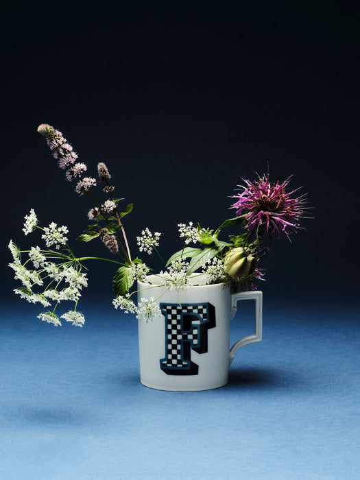 Initials Westwing x MEISSEN, Handmade Mug with Decorative Motif