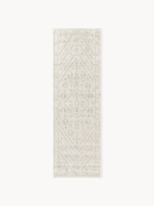 Shaila Hand-Woven Viscose Runner