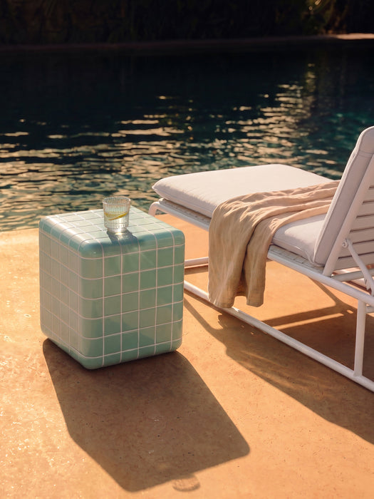 In- & Outdoor Side Table Doug