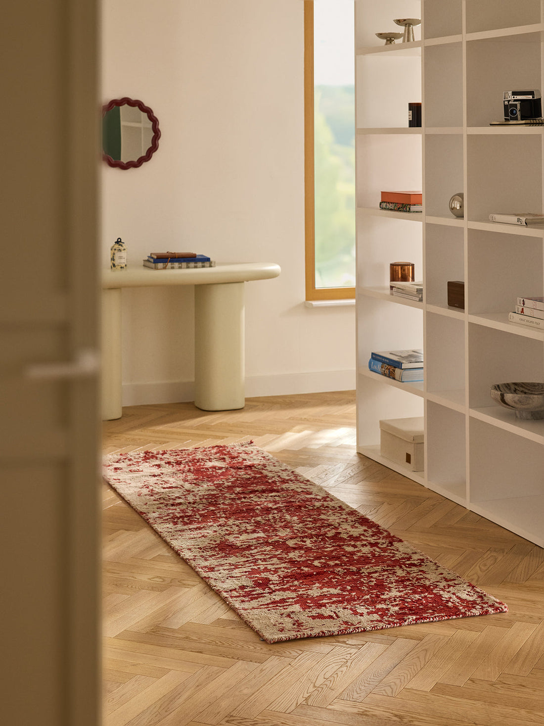 Cynthia Hand-Woven Wool Runner with Abstract Pattern