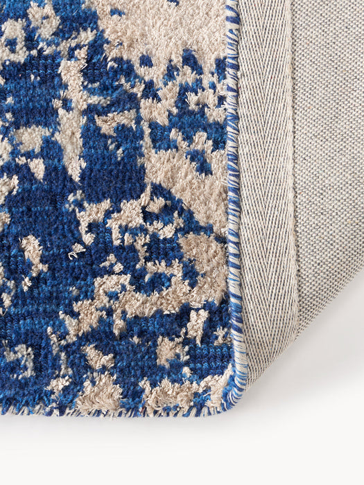 Cynthia Hand-Woven Wool Runner with Abstract Pattern