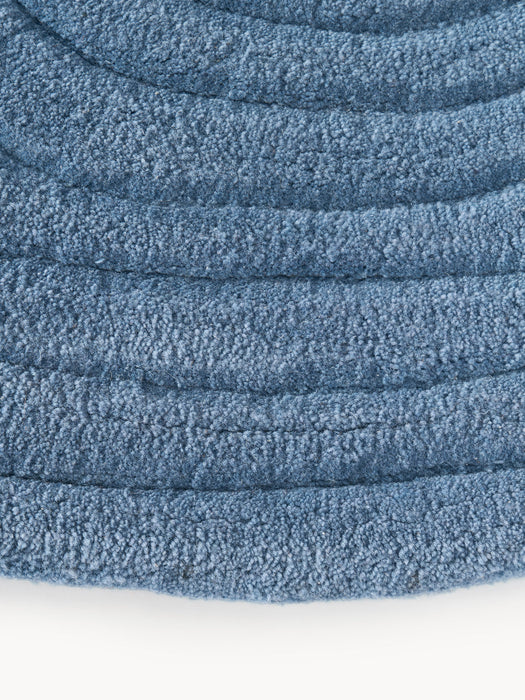Aliza Organic-Shaped Hand-Tufted Wool Rug