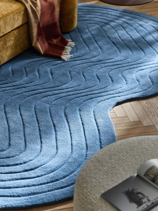Aliza Organic-Shaped Hand-Tufted Wool Rug