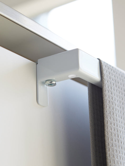 Clip-On Towel Holder Tower