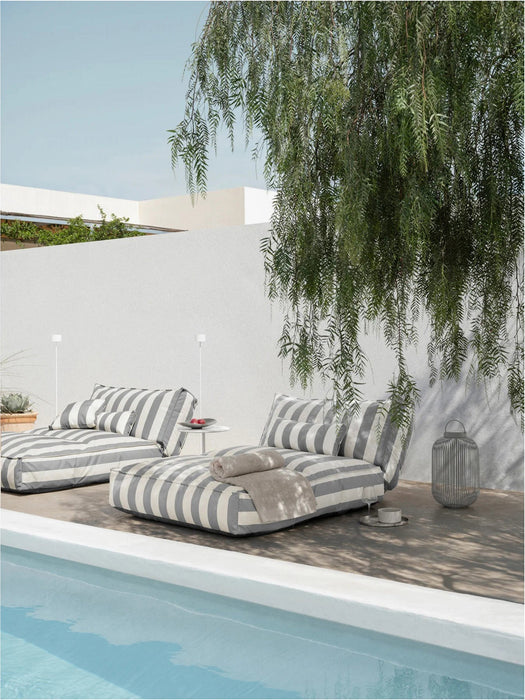 Garden Daybed Stay