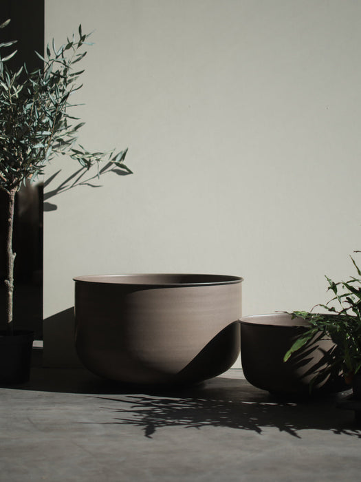 Outdoor Plant Pots Out, Set of 2