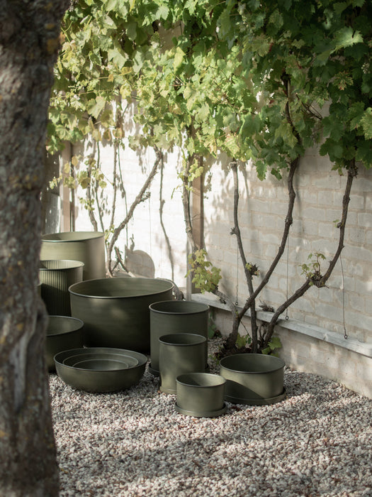 Outdoor Plant Pots Out, Set of 2