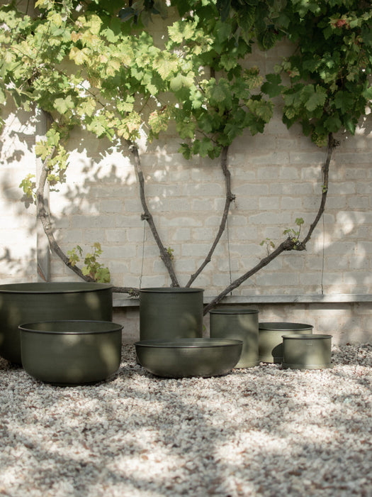 Outdoor Plant Pots Out, Set of 2