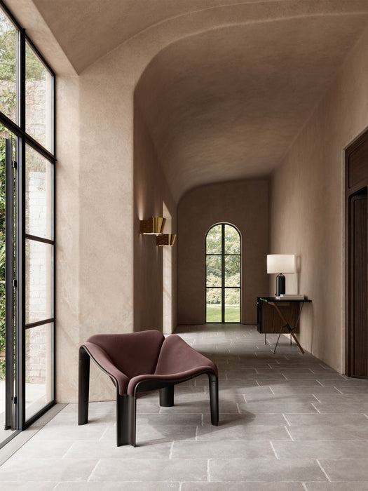 Lounge Chair F300