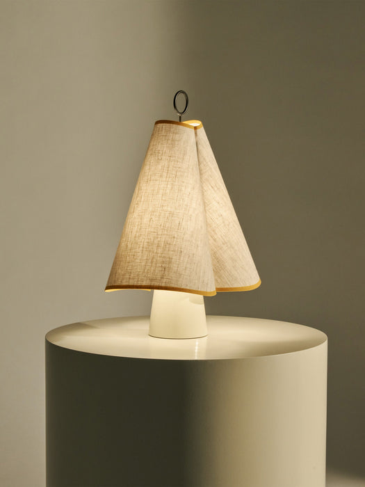 Portable Dimmable Table Lamp Hornb k