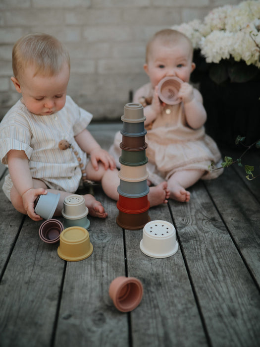Stacking Cups Nani Set of 8