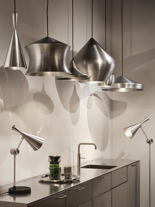 Dimmable LED Reading Lamp Unbeaten Height-Adjustable