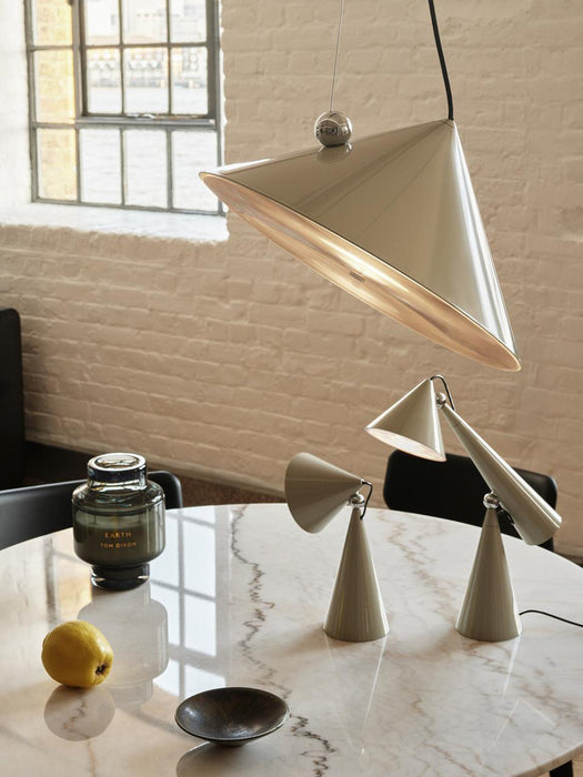 Portable LED Table Lamp Pose Dimmable