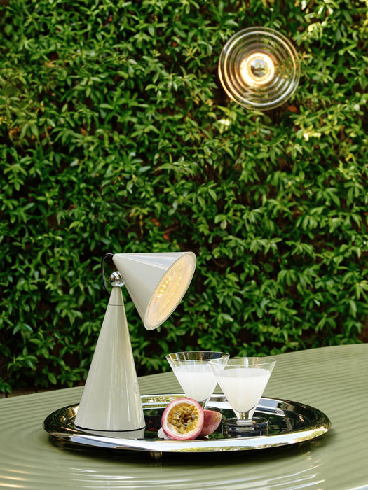 Portable LED Table Lamp Pose Dimmable