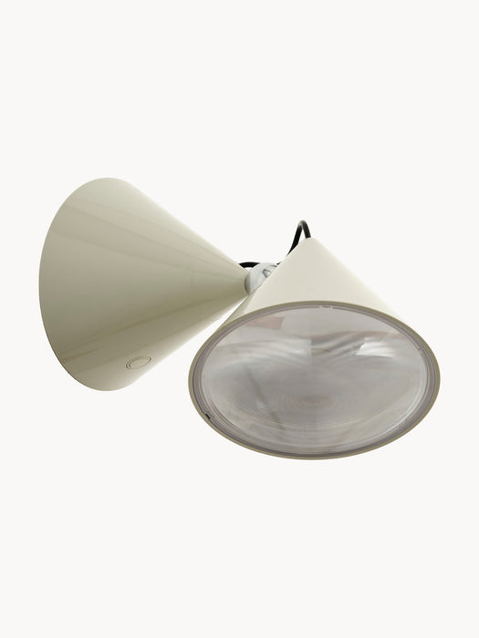 Dimmable LED Wall Lamp Pose