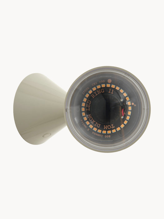 Dimmable LED Wall Lamp Pose