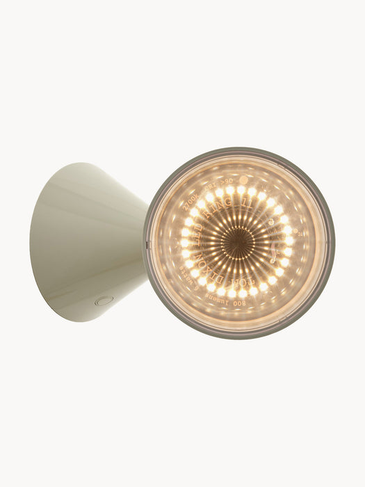 Dimmable LED Wall Lamp Pose