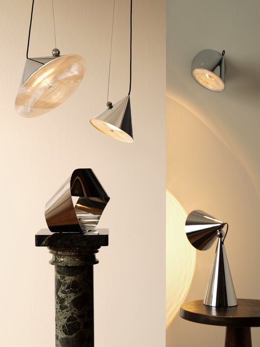 Dimmable LED Pendant Light Pose