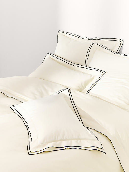 Cotton Sateen Duvet Cover Carlotta with Piping