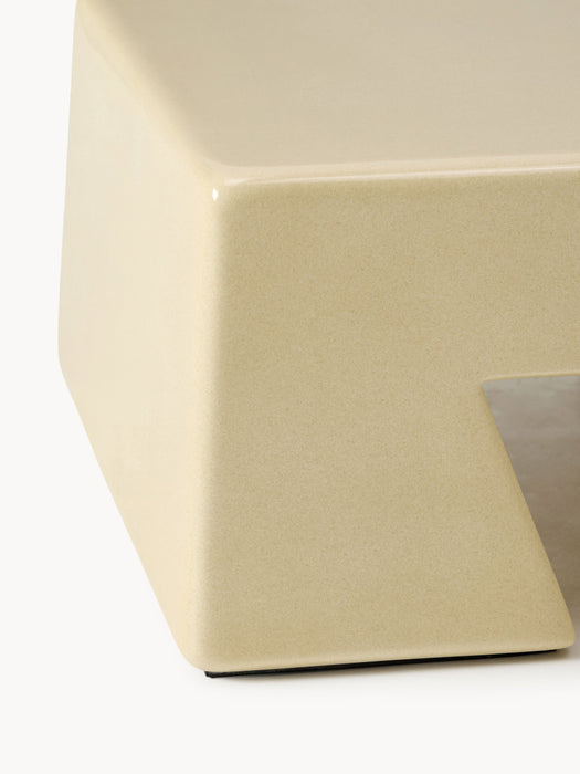 In- & Outdoor Coffee Table Caja