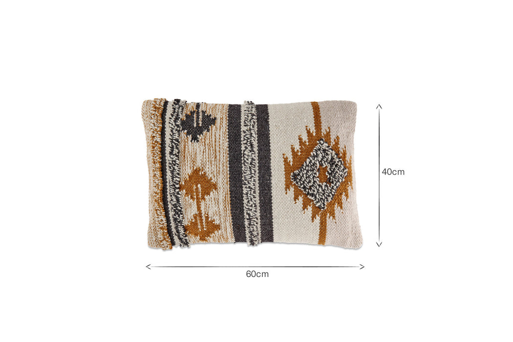 Tussi Sia Cushion Cover