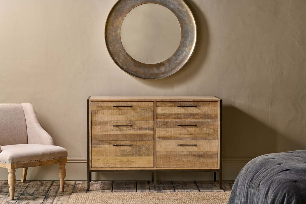 Dasai Mango Wood Chest Of Drawers