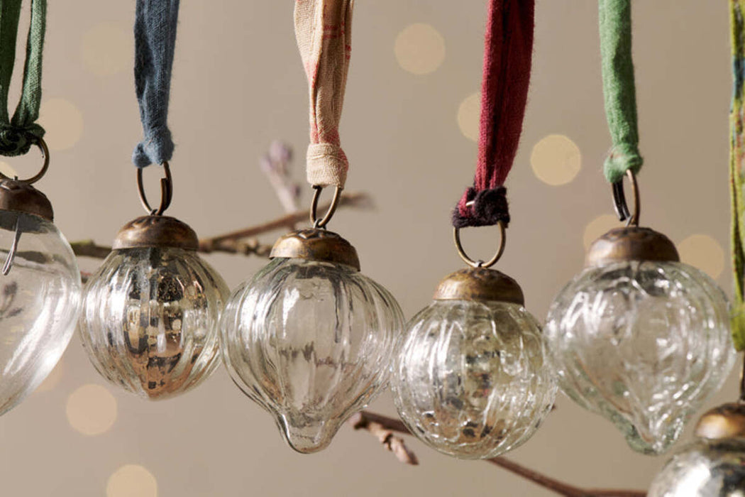 Dew Drop Baubles Silver Clear Set Of 12 Dd27Gb