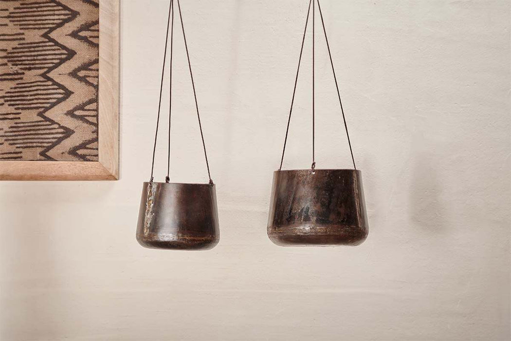 Endo Reclaimed Iron Hanging Planter