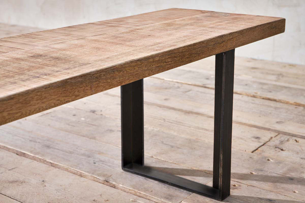 Fia Bench