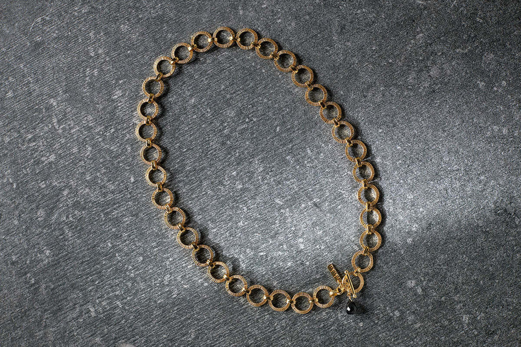 Hara Onyx Necklace Gold