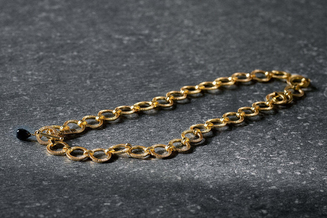 Hara Onyx Necklace Gold