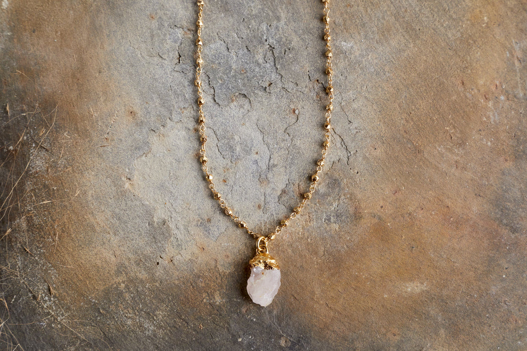 Hadari Rose Quartz Necklace Gold